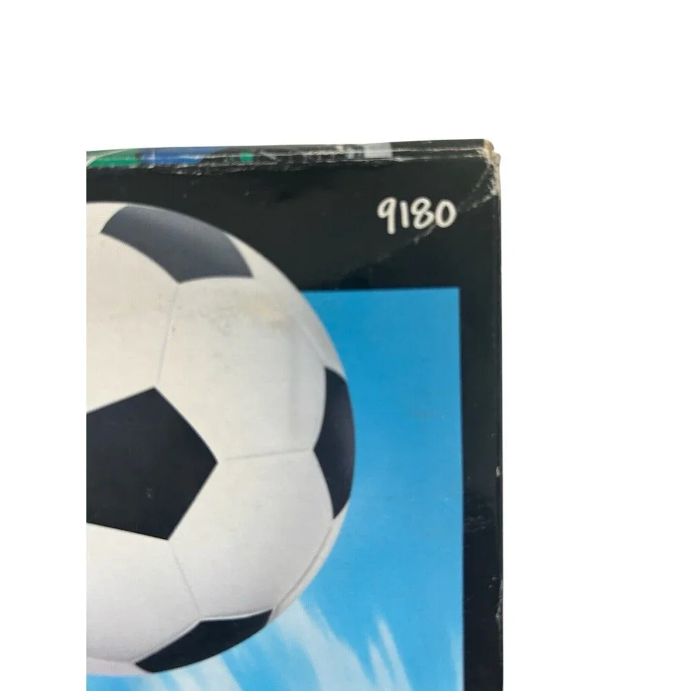 2001 MEGA BLOKS 335 PC SHOOTOUT SOCCER 9180 SET NEW IN BOX- VINTAGE- PLEASE READ